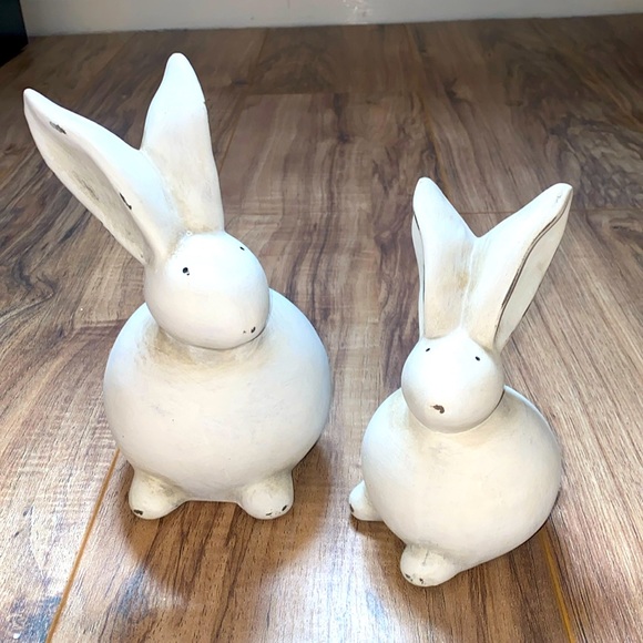 Other - Distressed Ceramic Bunnies Set of 2